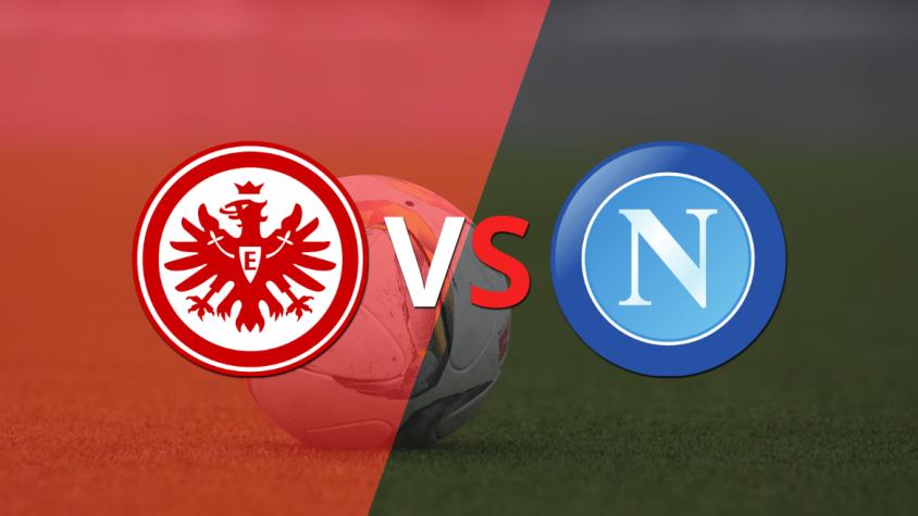 Napoli visita a Eintracht Frankfurt por la llave 5