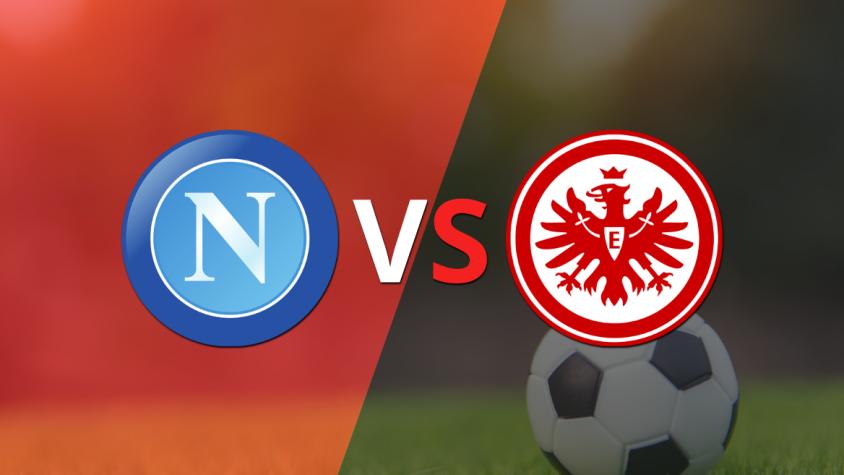 Napoli recibirá a Eintracht Frankfurt por la llave 5