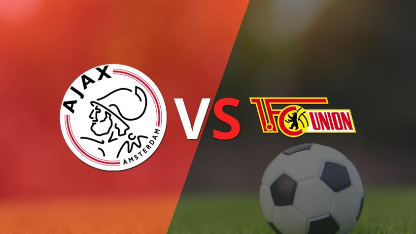 Con un empate en 0, empieza el segundo tiempo entre Ajax y Unión Berlín Con un empate en 0, empieza el segundo tiempo entre Ajax y Unión Berlín