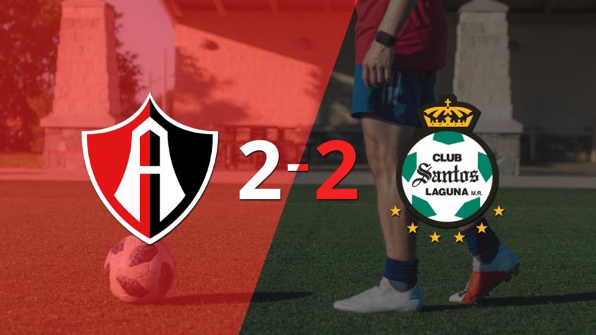 Santos Laguna sacó un punto luego de empatar a 2 goles con Atlas