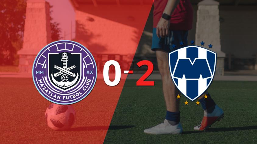 En casa, Mazatlán perdió 2-0 frente a CF Monterrey