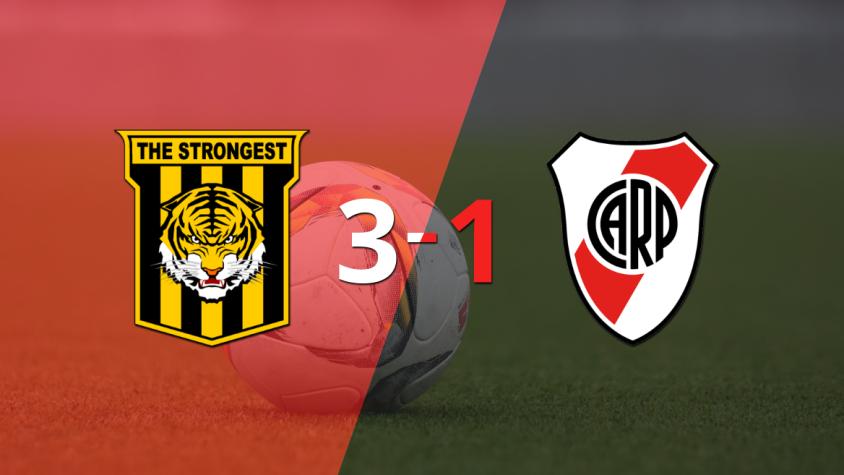 Doblete de Enrique Triverio en el triunfo 3-1 de The Strongest frente a River Plate