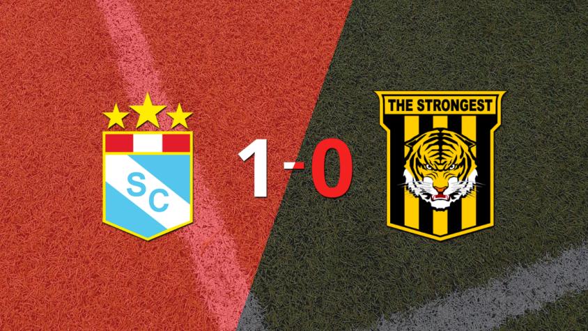Sporting Cristal le ganó 1-0 como local a The Strongest