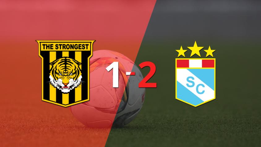 Victoria apretada de Sporting Cristal por 2-1 sobre The Strongest Victoria apretada de Sporting Cristal por 2-1 sobre The Strongest