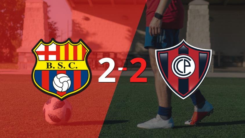 Barcelona y Cerro Porteño sellaron un empate a dos