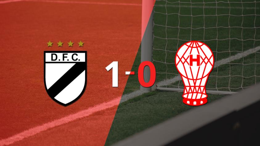 Con un solo tanto, Danubio derrotó a Huracán en el estadio Centenario