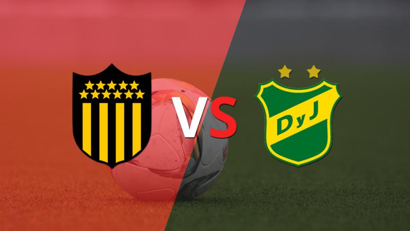 Defensa y Justicia golea a Peñarol en el estadio Campeón del Siglo