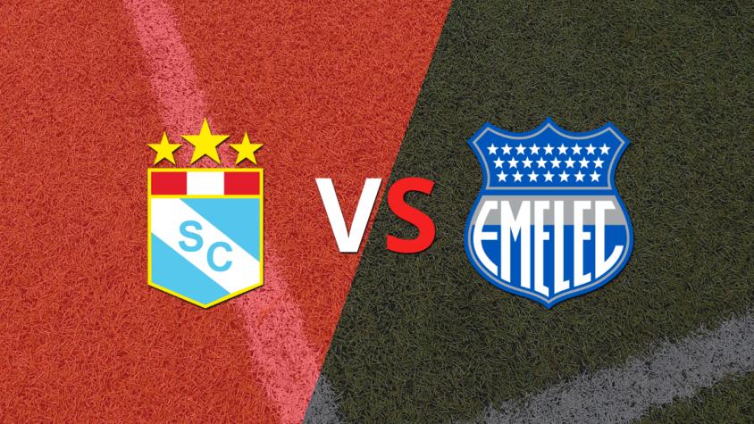 Emelec vence parcialmente 1-0 a Sporting Cristal