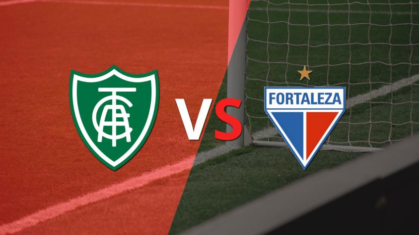 Fortaleza llega al complementario con una ventaja de 3-0
