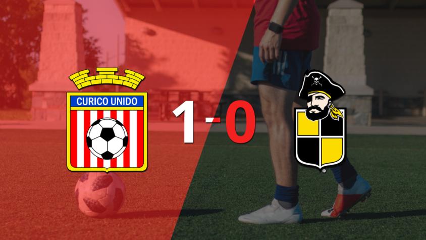 A Curicó Unido le alcanzó con un gol para derrotar a Coquimbo Unido en el estadio Bicentenario La Granja