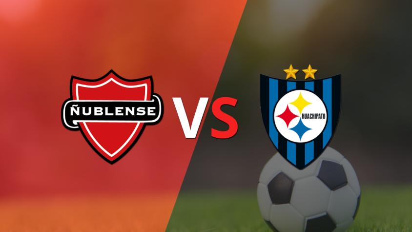 Ñublense y Huachipato empatan sin goles en el inicio del segundo tiempo
