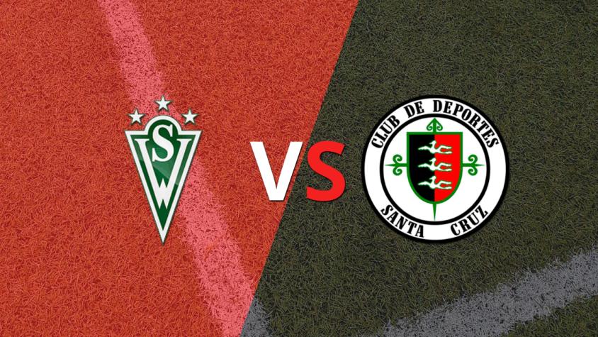 Santiago Wanderers y Dep. Santa Cruz llegan al segundo tiempo sin goles