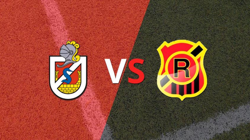 El segundo tiempo comienza sin goles entre D. La Serena y Rangers