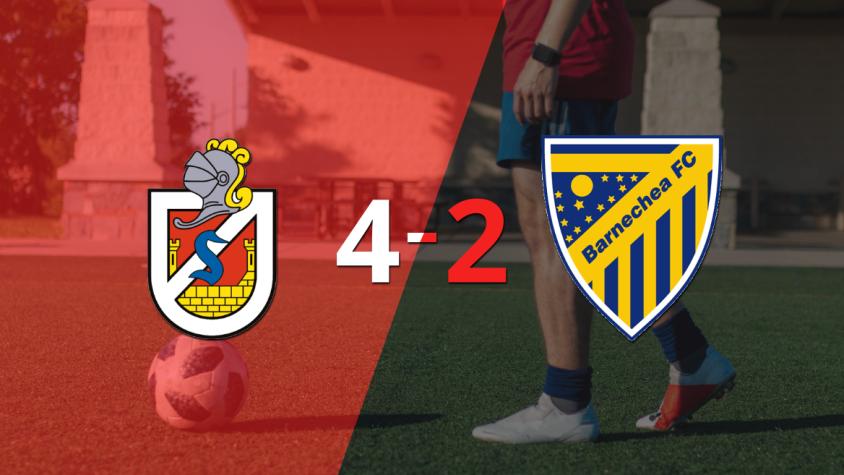 Con dos goles de Juan Sánchez Sotelo, D. La Serena venció a A.C. Barnechea
