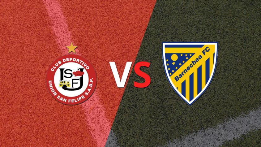 El segundo tiempo comienza sin goles entre U. San Felipe y A.C. Barnechea