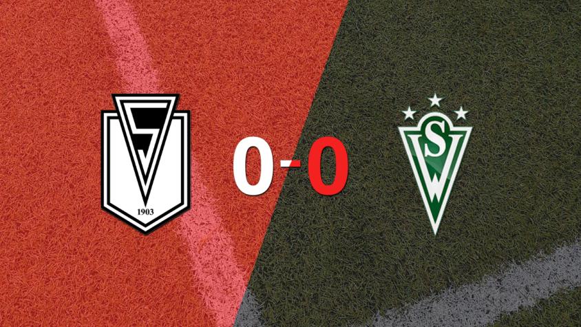 Santiago Morning y Santiago Wanderers no se sacaron ventaja y terminaron sin goles