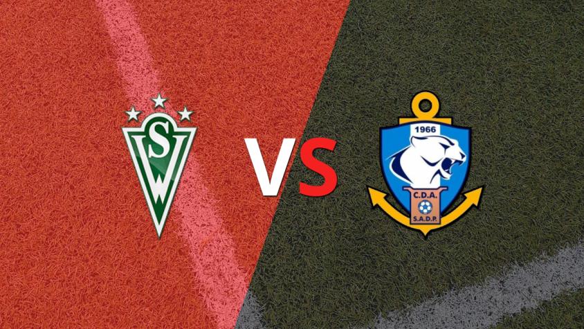 Con dos anotaciones, Santiago Wanderers vence a D. Antofagasta