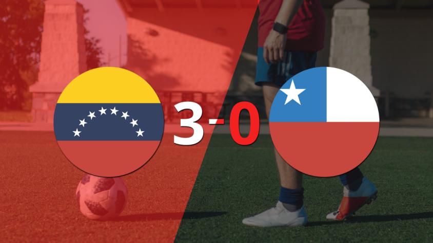 Venezuela fue contundente y goleó 3-0 a Chile