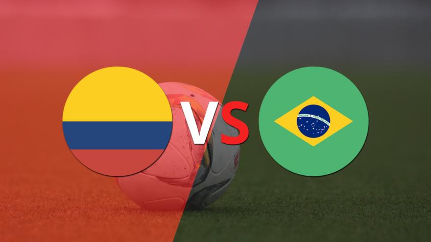 Terminó el primer tiempo con un marcador 1-0 a favor de Brasil