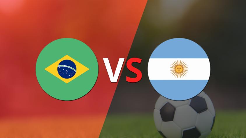 Argentina avanza en el marcador y le gana a Brasil1 a 0
