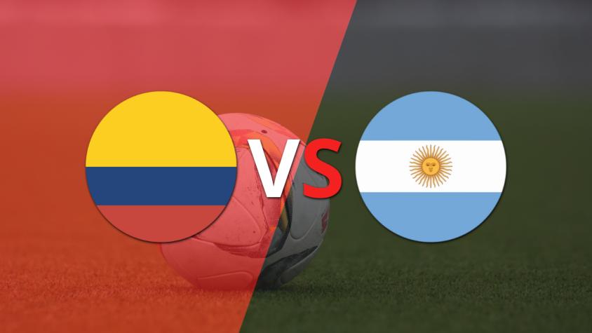 Argentina enfrenta a Colombia para seguir en la punta