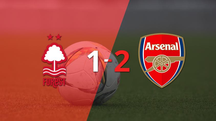 Arsenal gana de visitante 2-1 a Nottingham Forest