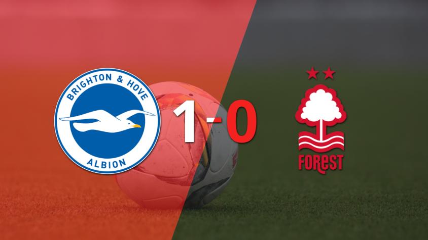 Brighton and Hove aprovechó un gol en contra y se llevó la victoria ante Nottingham Forest