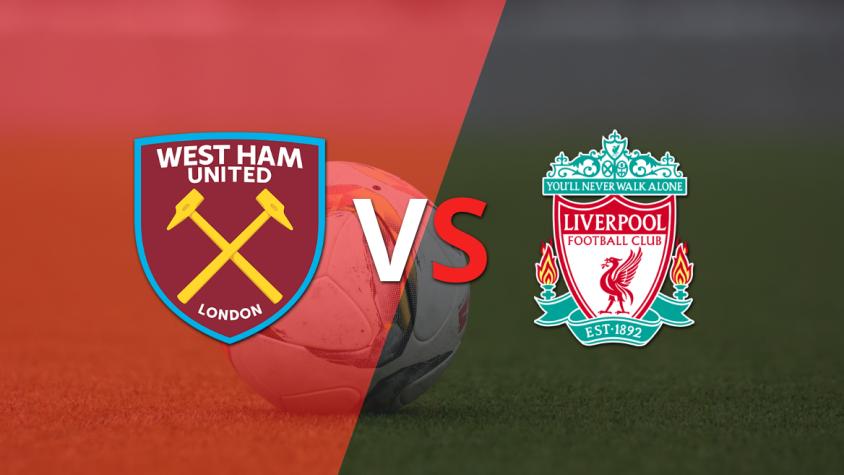 Comienza el juego entre West Ham United y Liverpool en el estadio London Stadium