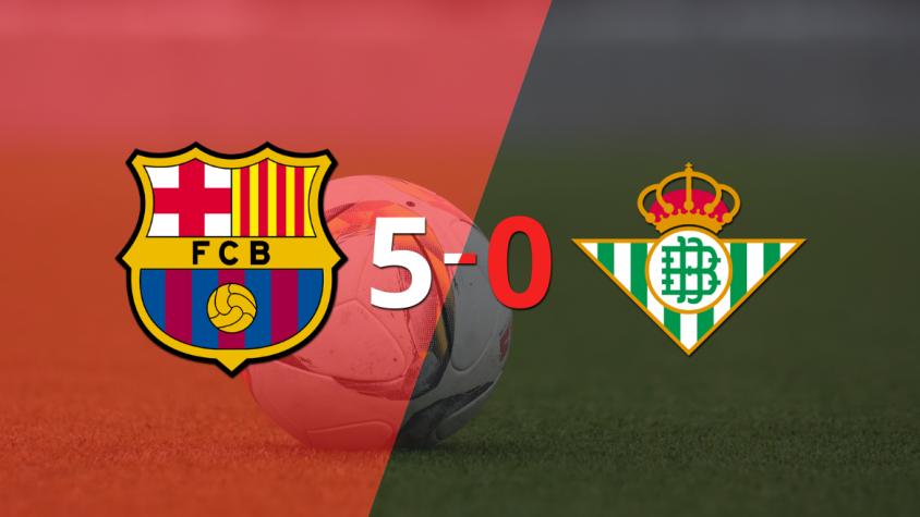 Betis fue superado fácilmente y cayó 5-0 contra Barcelona