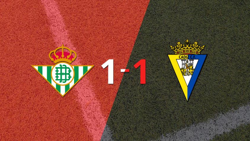 Betis no pudo en casa ante Cádiz y empataron 1-1 