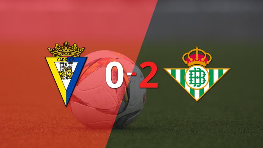 Betis venció por 2-0 a Cádiz como visitante