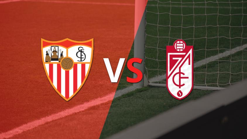 Sevilla sigue arriba por 2-0 ante Granada