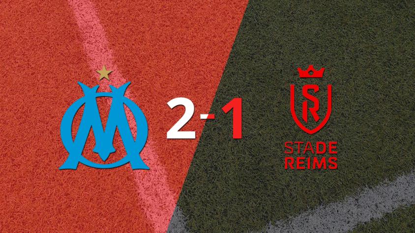 Olympique de Marsella logra 3 puntos al vencer de local a Stade de Reims 2-1
