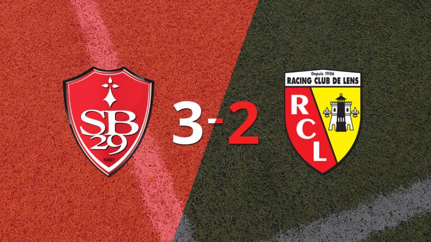 Stade Brestois superó a Lens con dos tantos de Romain Del Castillo