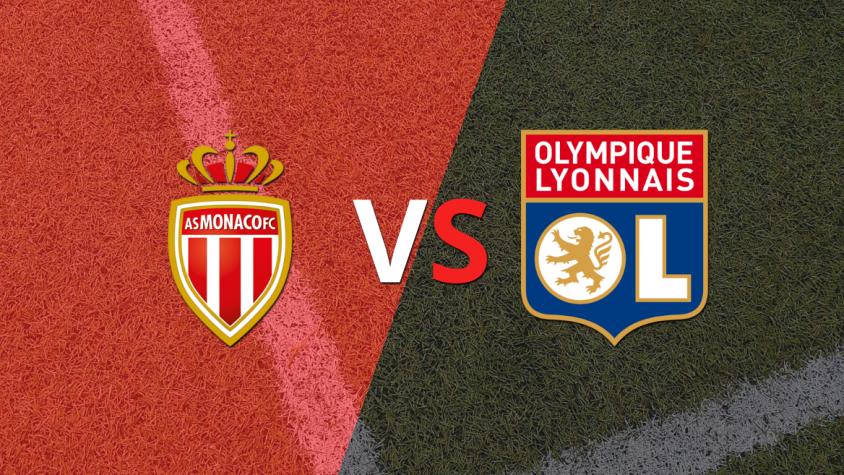 Olympique Lyon vence parcialmente 1-0 a Mónaco