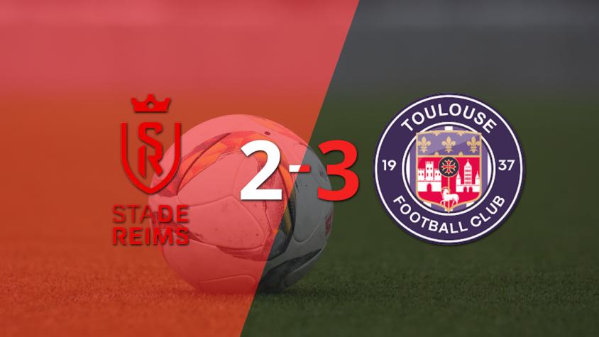 Stade de Reims fue superado 3-2 en casa por Toulouse