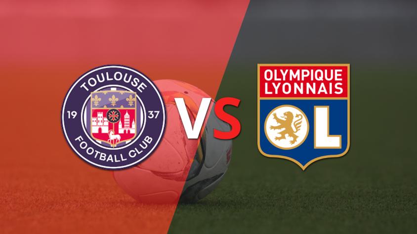 Olympique Lyon supera a Toulouse
