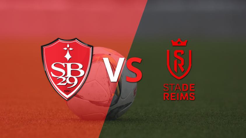 Comienza el juego entre Stade Brestois y Stade de Reims en el estadio Stade Francis-Le Blé