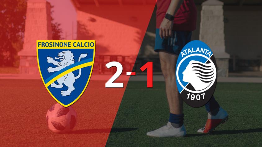 Frosinone sacó los 3 puntos en casa al vencer 2-1 a Atalanta