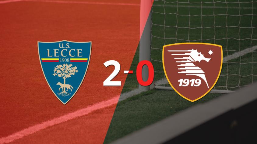 Lecce derrotó 2-0 en casa a Salernitana