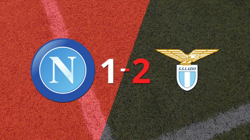 Lazio sacó el triunfo 2-1 en su visita a Napoli