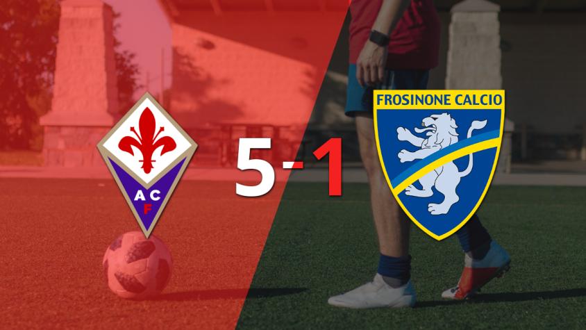 Fiorentina fue contundente y goleó 5-1 a Frosinone