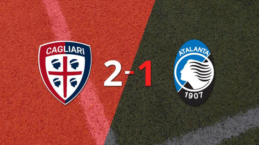 Cagliari le dio vuelta el partido a Atalanta con un 2-1