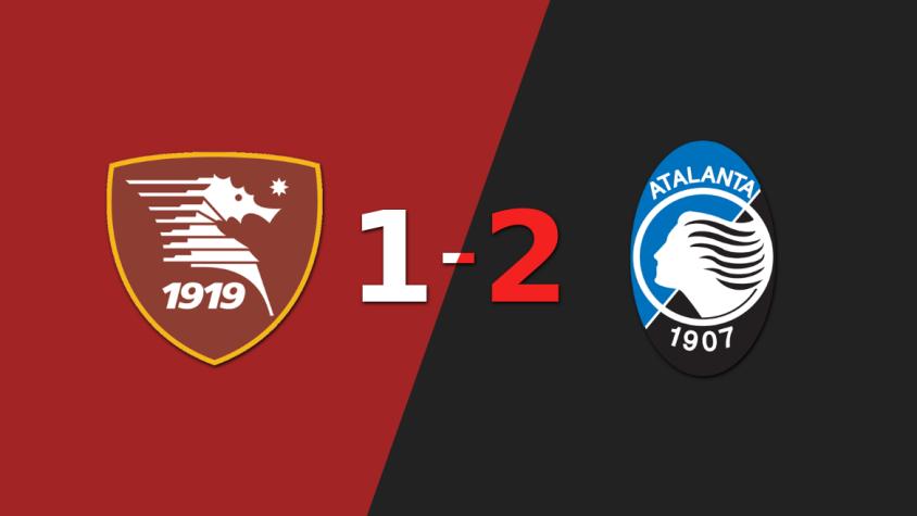 Atalanta logra remontada y gana 2-1 a Salernitana