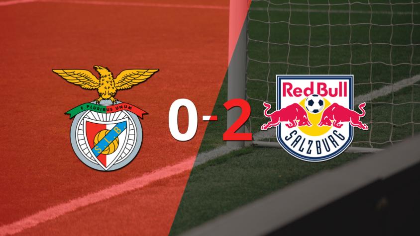 Red Bull Salzburgo, de visitante, derrotó 2-0 a Benfica