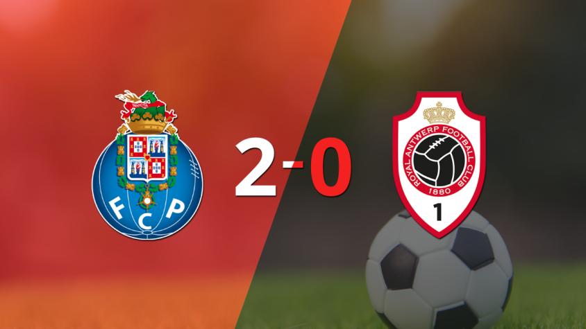 Porto marcó dos veces en la victoria ante Royal Antwerp en el estadio Estádio do Dragão