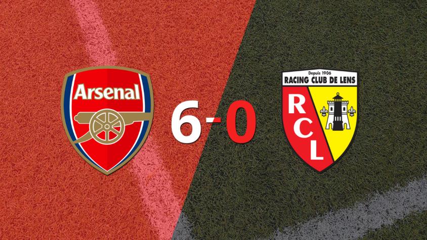 Arsenal liquidó en su casa a Lens por 6 a 0