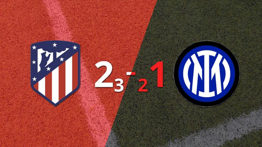 Atlético de Madrid logra remontada y gana 2-1 a Inter