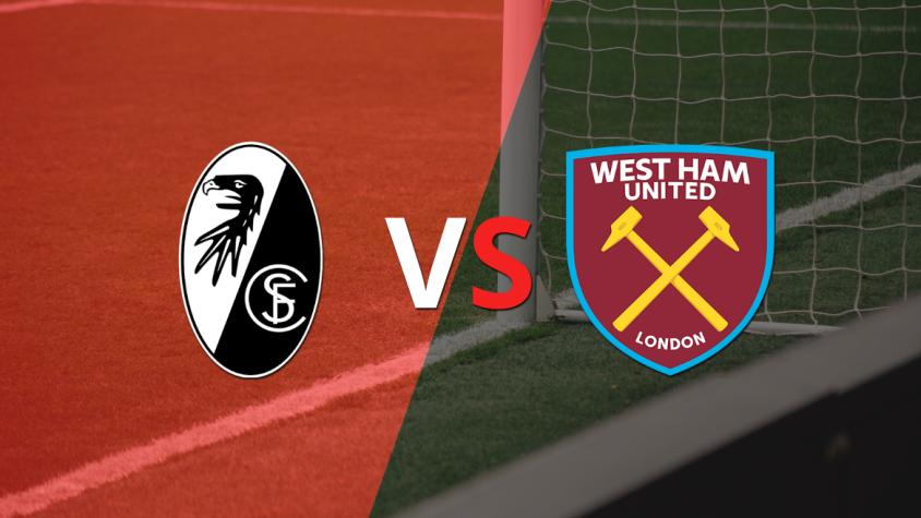 West Ham United triunfa 2-1 ante Friburgo