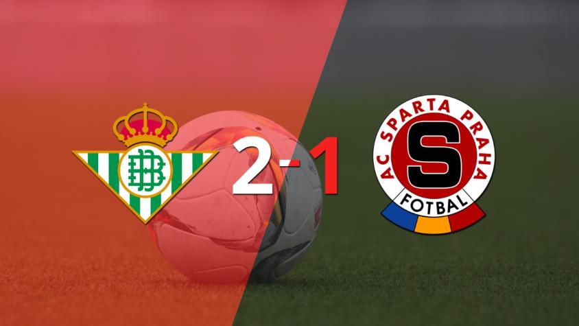 Betis consiguió una victoria en casa por 2 a 1 ante Sparta Praga